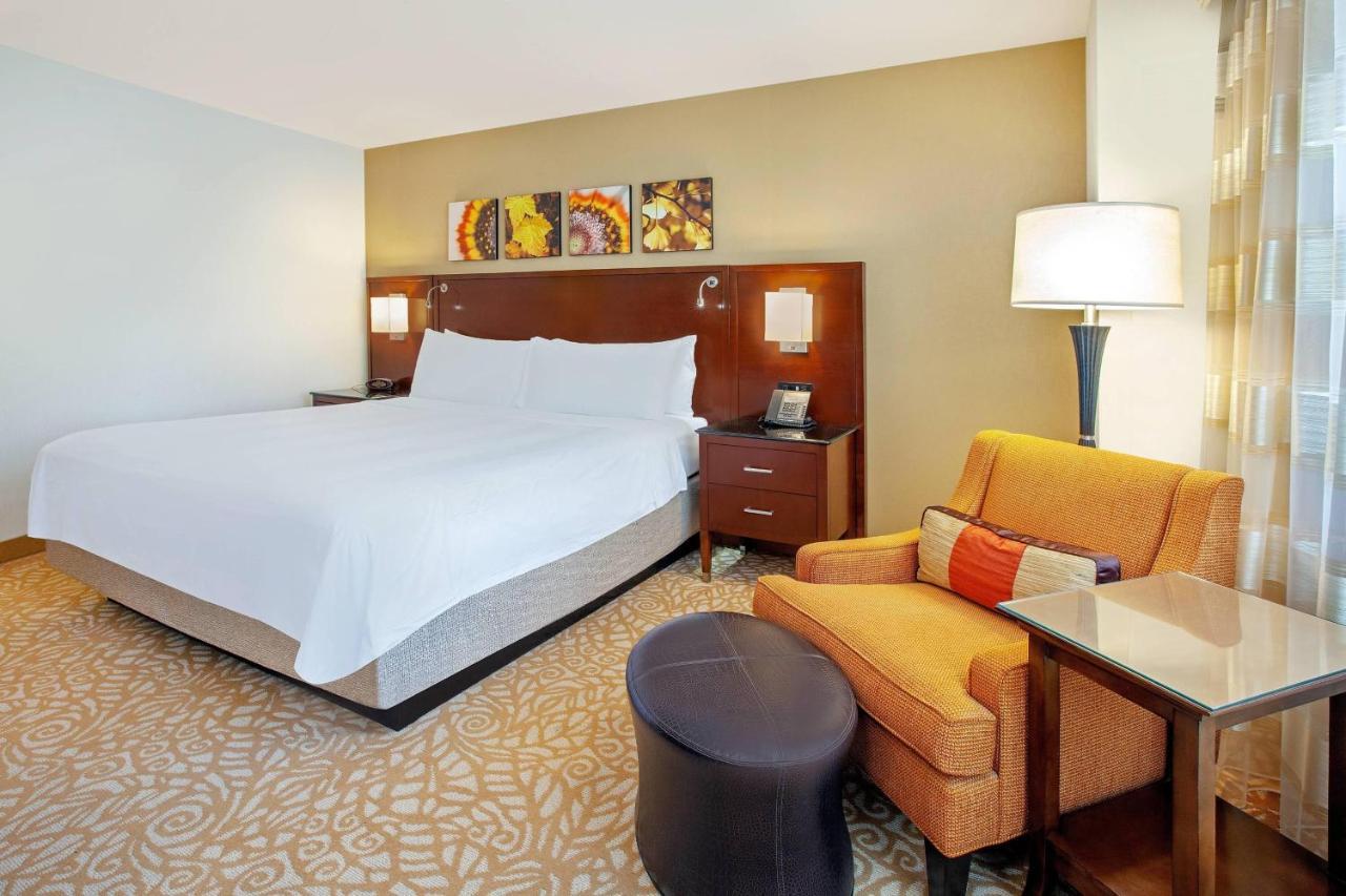 Milwaukee Marriott Downtown Hotel Exterior photo